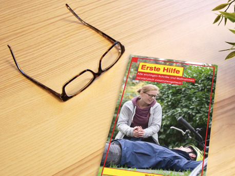 Erste Hilfe Buch.png